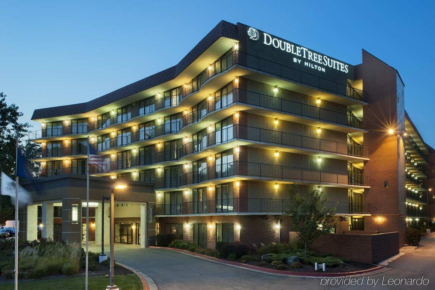 Aksarben Suites Trademark Collection By Wyndham Omaha Exterior foto